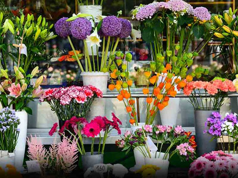 سفارش تاج گل در زعفرانیه