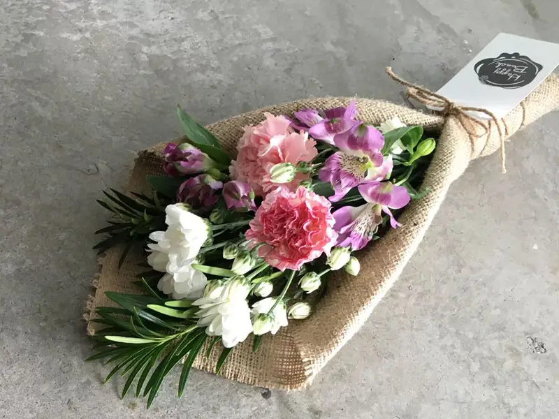 دسته گل آلسترومریا