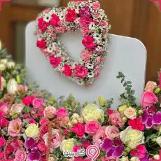 باکس گل و کیک نیکولا g-bo-sas-213