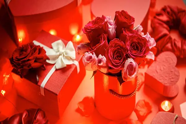 سفارش گل ولنتاین برای دختر و پسر